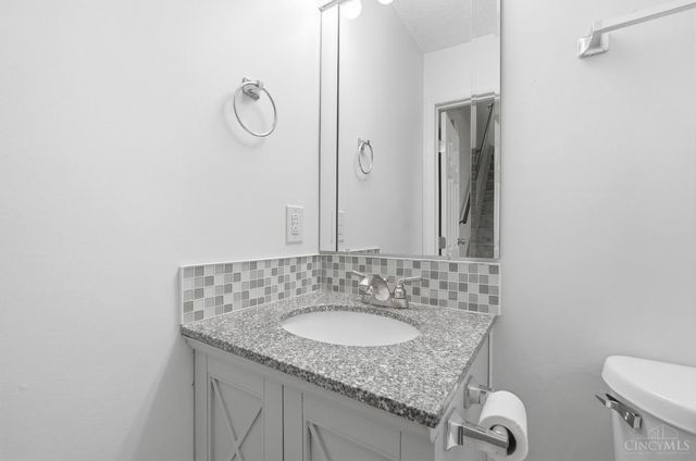 5196 Putters Circle, West Chester, OH 45069