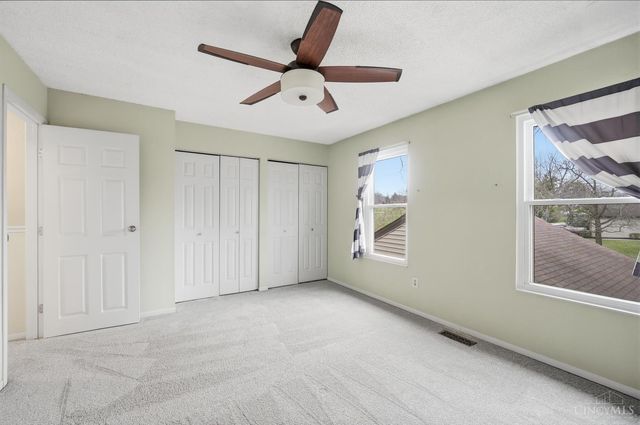 5196 Putters Circle, West Chester, OH 45069