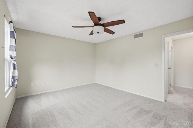 5196 Putters Circle, West Chester, OH 45069