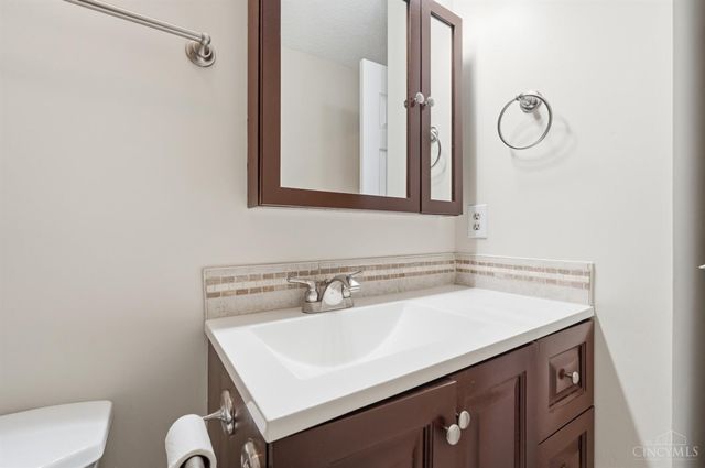 5196 Putters Circle, West Chester, OH 45069