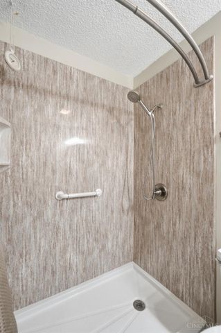 5196 Putters Circle, West Chester, OH 45069