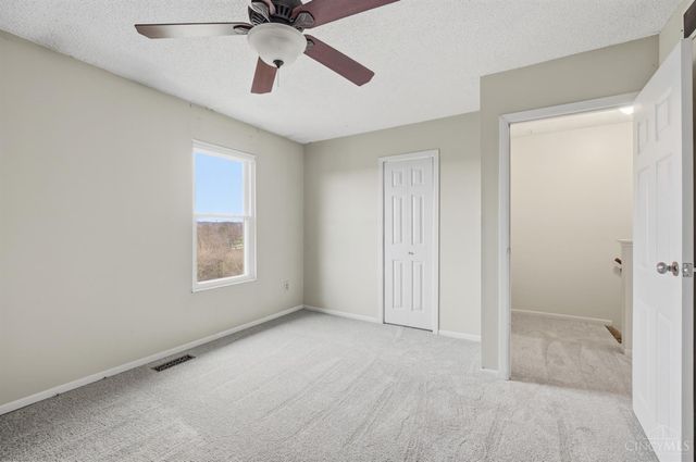 5196 Putters Circle, West Chester, OH 45069