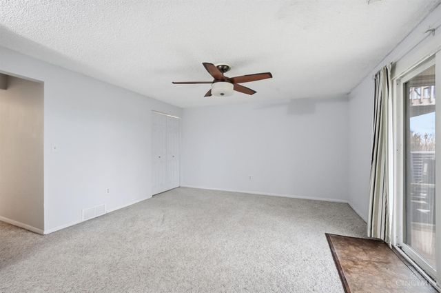 5196 Putters Circle, West Chester, OH 45069