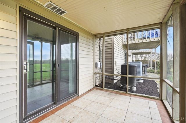 5196 Putters Circle, West Chester, OH 45069