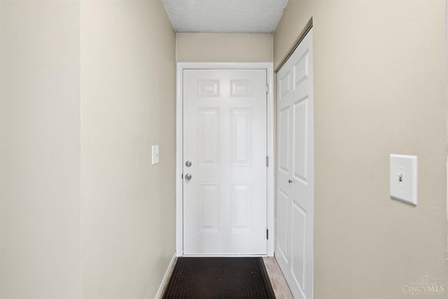 5196 Putters Circle, West Chester, OH 45069