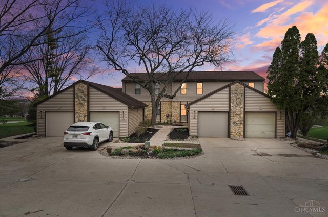 5196 Putters Circle, West Chester, OH 45069