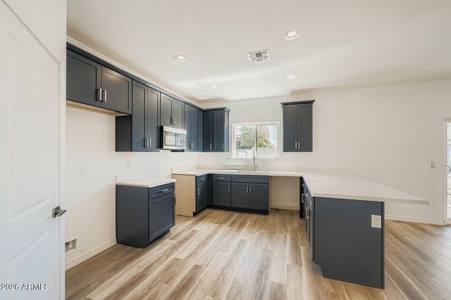 5515 S 11TH Avenue, Phoenix, AZ 85041