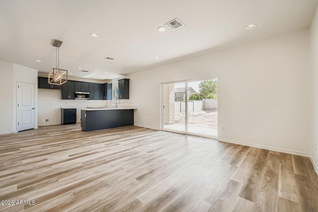 5515 S 11TH Avenue, Phoenix, AZ 85041
