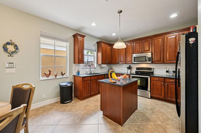 110 E Pigeon Plum Drive, Jupiter, FL 33458