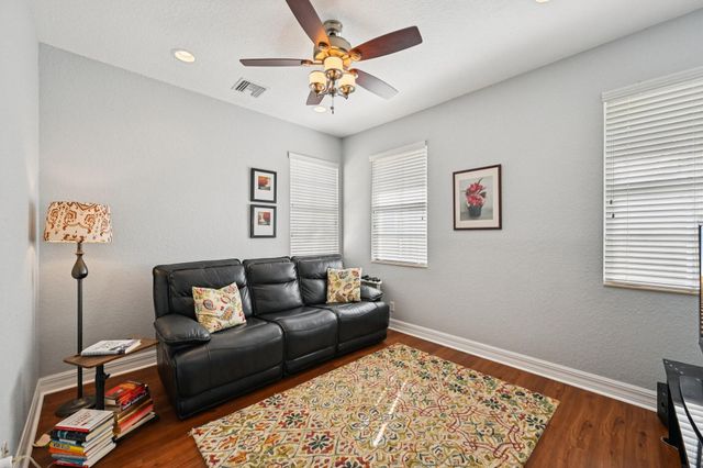 110 E Pigeon Plum Drive, Jupiter, FL 33458