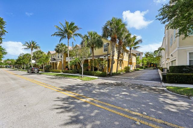 110 E Pigeon Plum Drive, Jupiter, FL 33458