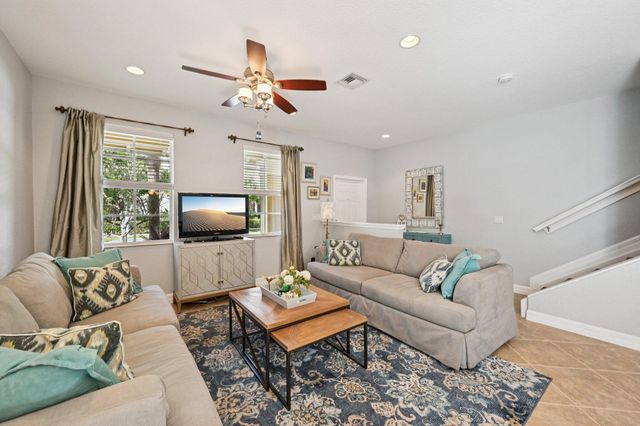 110 E Pigeon Plum Drive, Jupiter, FL 33458