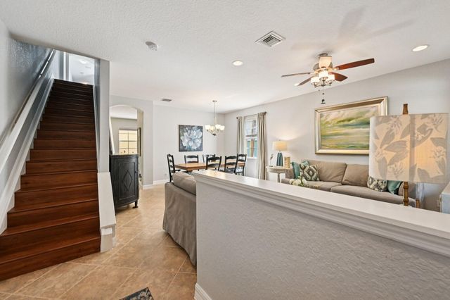 110 E Pigeon Plum Drive, Jupiter, FL 33458