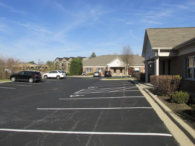 725 E Irving Park Road, Roselle, IL 60172