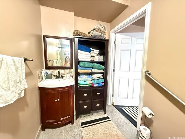 91-646 Kilaha Street E, Ewa Beach, HI 96706