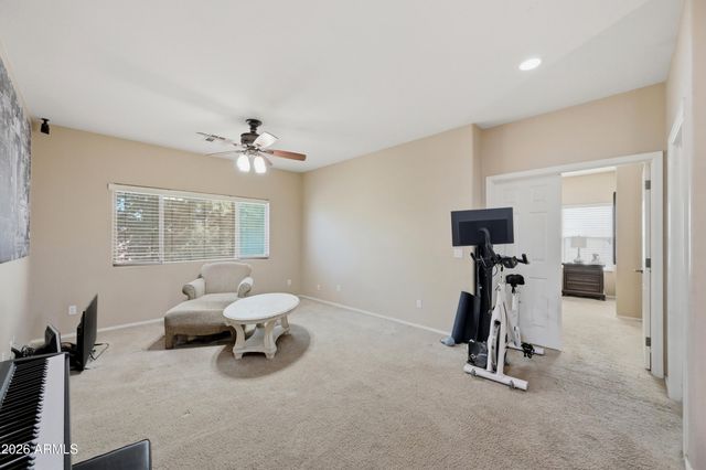 957 E CHELSEA Drive, San Tan Valley, AZ 85140