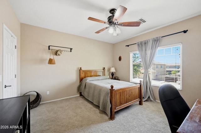 957 E CHELSEA Drive, San Tan Valley, AZ 85140