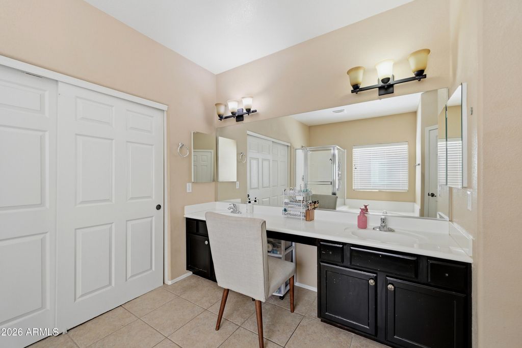 Image 25 of property listing at 957 E CHELSEA Drive, San Tan Valley, AZ 85140