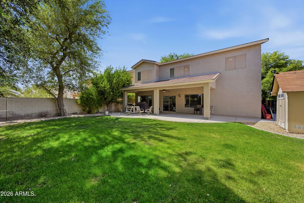 Image 29 of property listing at 957 E CHELSEA Drive, San Tan Valley, AZ 85140