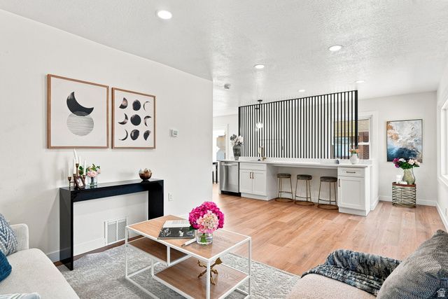 2861 S 2700 E, Salt Lake City, UT 84109