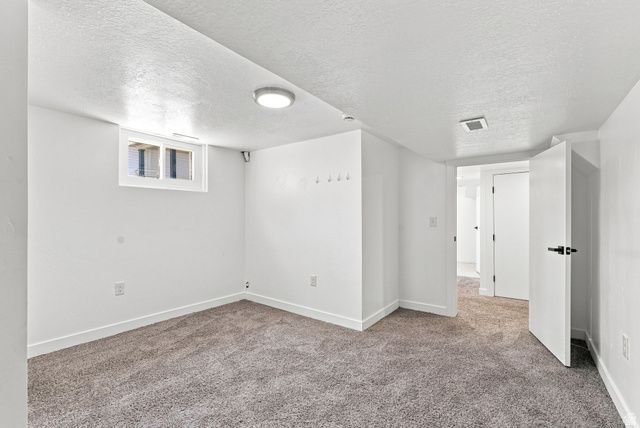 2861 S 2700 E, Salt Lake City, UT 84109