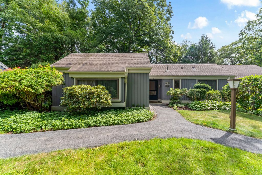 515 Heritage Village A, Southbury, CT 06488