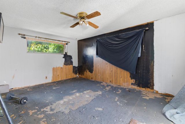 1823 W Acacia St, Stockton, CA 95203