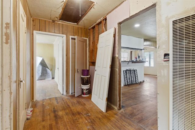 1823 W Acacia St, Stockton, CA 95203