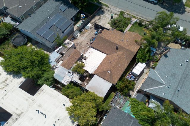 1823 W Acacia St, Stockton, CA 95203
