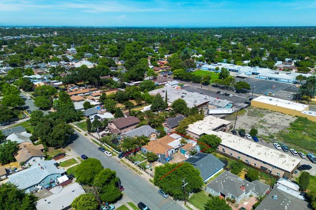 1823 W Acacia St, Stockton, CA 95203