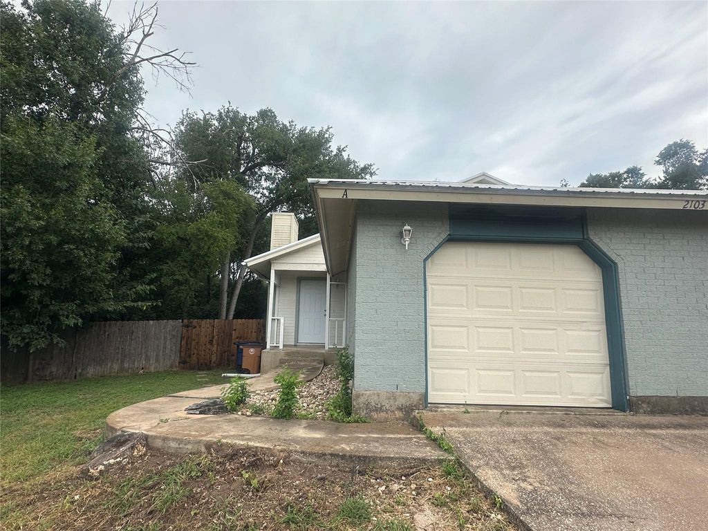 2103 Granberry DR A, Austin, TX 78745