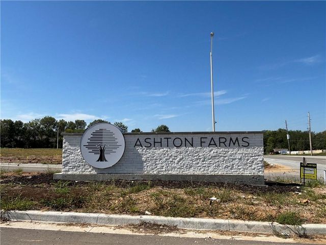 4707 Brentwood Avenue, Kansas City, MO 64136