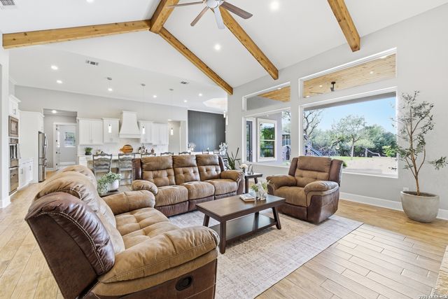 22311 White Doe Pass, San Antonio, TX 78255