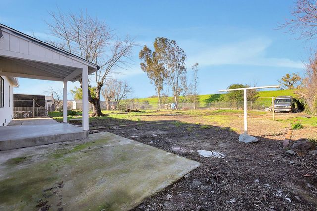 32 Triplett Way, Marysville, CA 95901