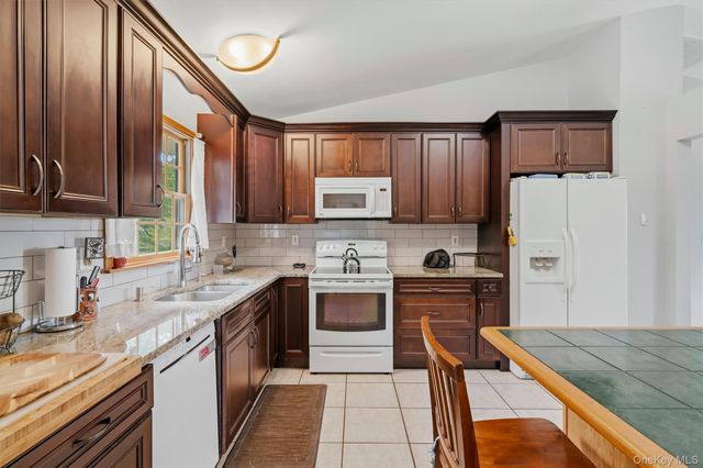 318 Beattie Road, Washingtonville, NY 10992