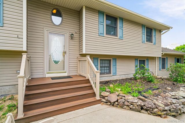 318 Beattie Road, Washingtonville, NY 10992