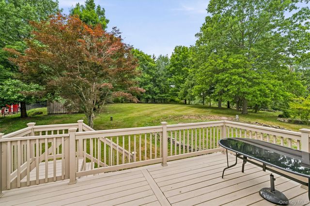 318 Beattie Road, Washingtonville, NY 10992