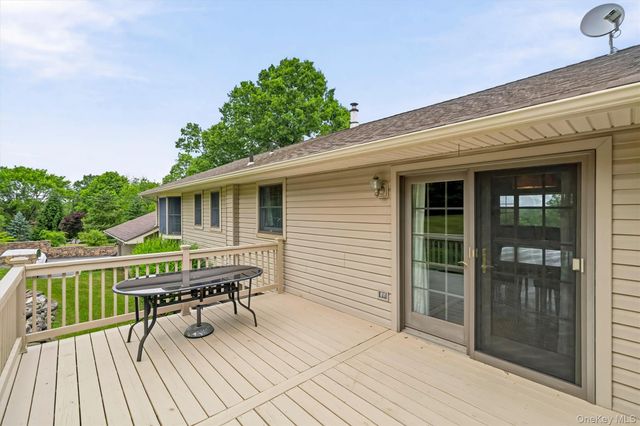 318 Beattie Road, Washingtonville, NY 10992