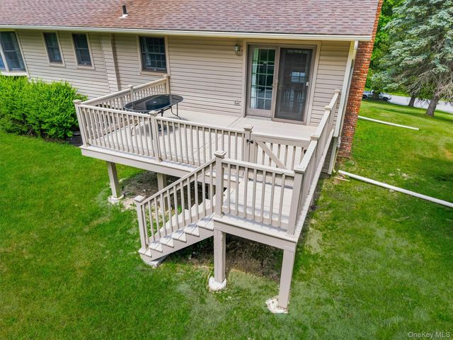 318 Beattie Road, Washingtonville, NY 10992