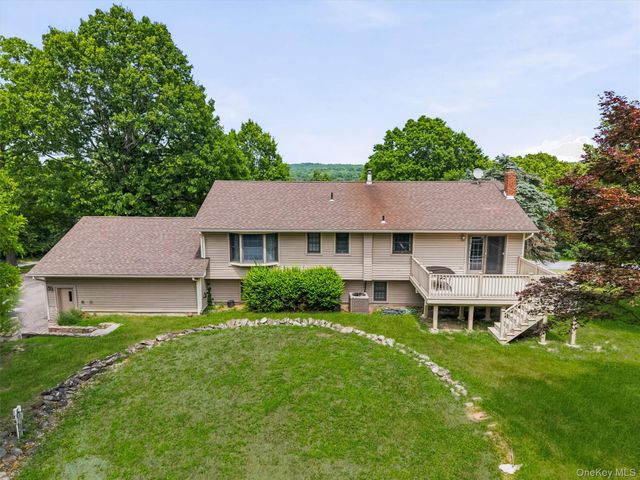 318 Beattie Road, Washingtonville, NY 10992