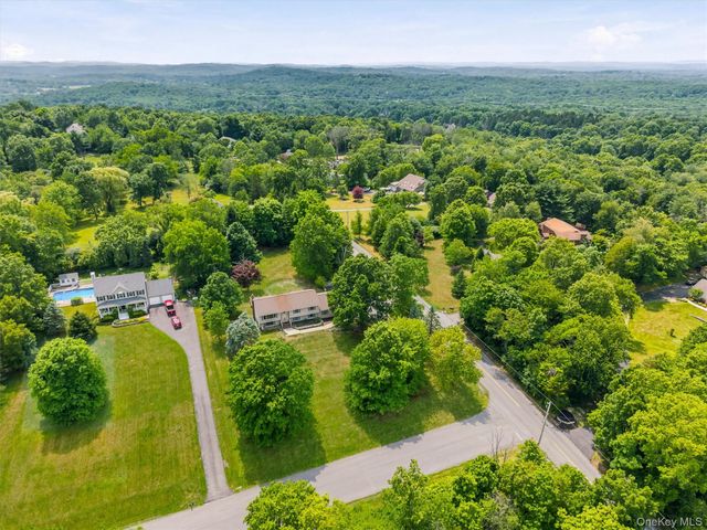 318 Beattie Road, Washingtonville, NY 10992