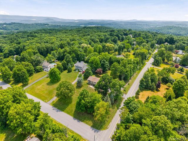 318 Beattie Road, Washingtonville, NY 10992