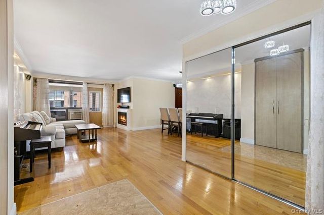 61-35 98th street 15E, Rego Park, NY 11374
