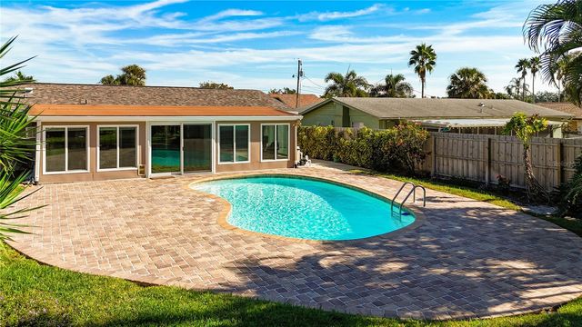 6728 3RD STREET CT W, Bradenton, FL 34207