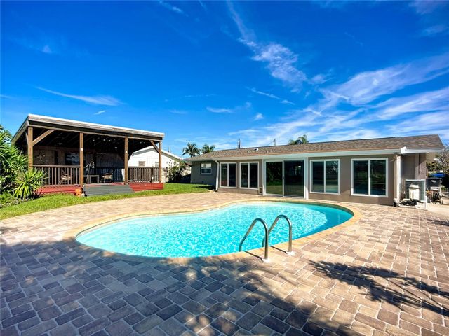 6728 3RD STREET CT W, Bradenton, FL 34207