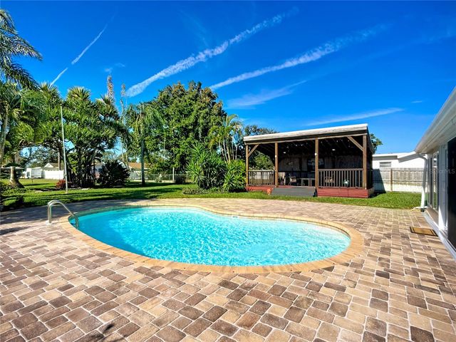 6728 3RD STREET CT W, Bradenton, FL 34207