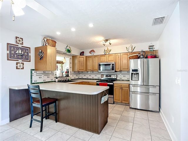 6728 3RD STREET CT W, Bradenton, FL 34207