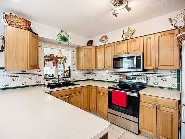 6728 3RD STREET CT W, Bradenton, FL 34207