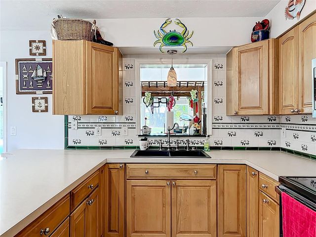 6728 3RD STREET CT W, Bradenton, FL 34207