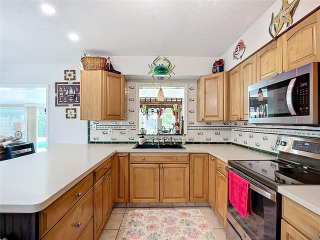 6728 3RD STREET CT W, Bradenton, FL 34207